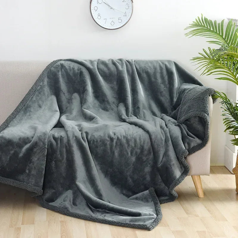 EverCuddle™ Waterproof Blanket